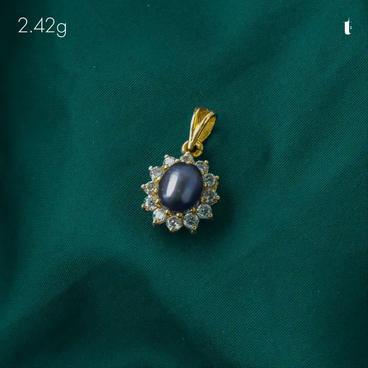Yellow Gold Contemporary Locket with Pearl design 10 by TAHERI