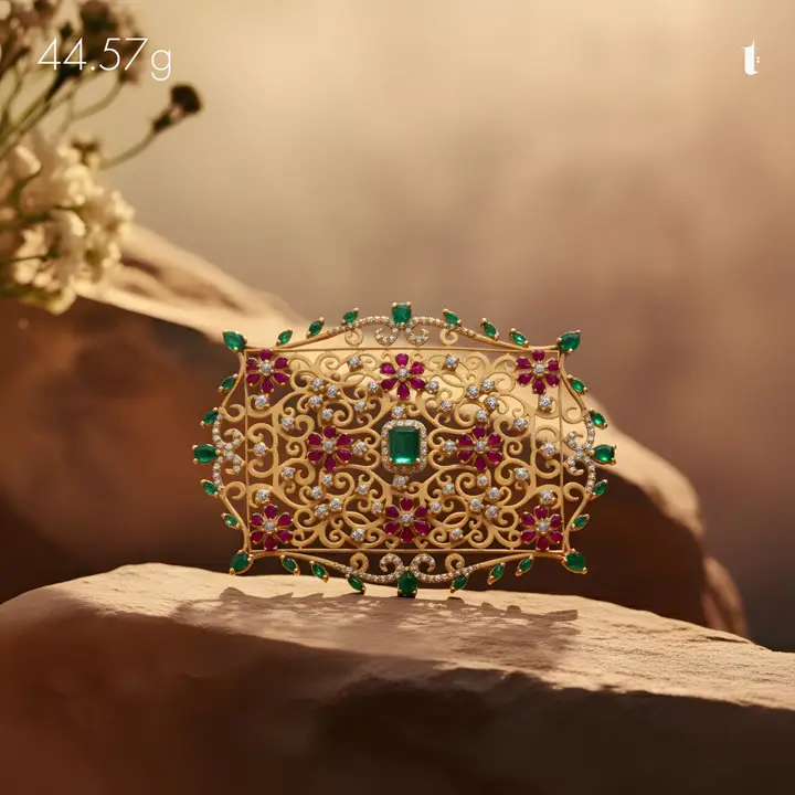 Yellow Gold Takhti with Emerald design 2 by TAHERI