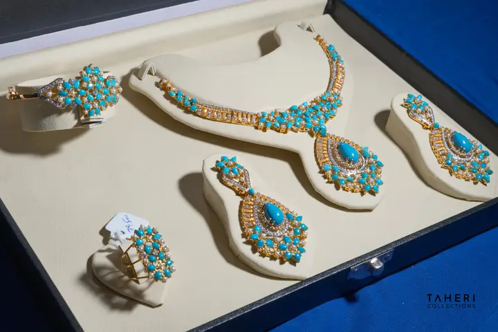 Two-Tone Stone Set design 23 by TAHERI