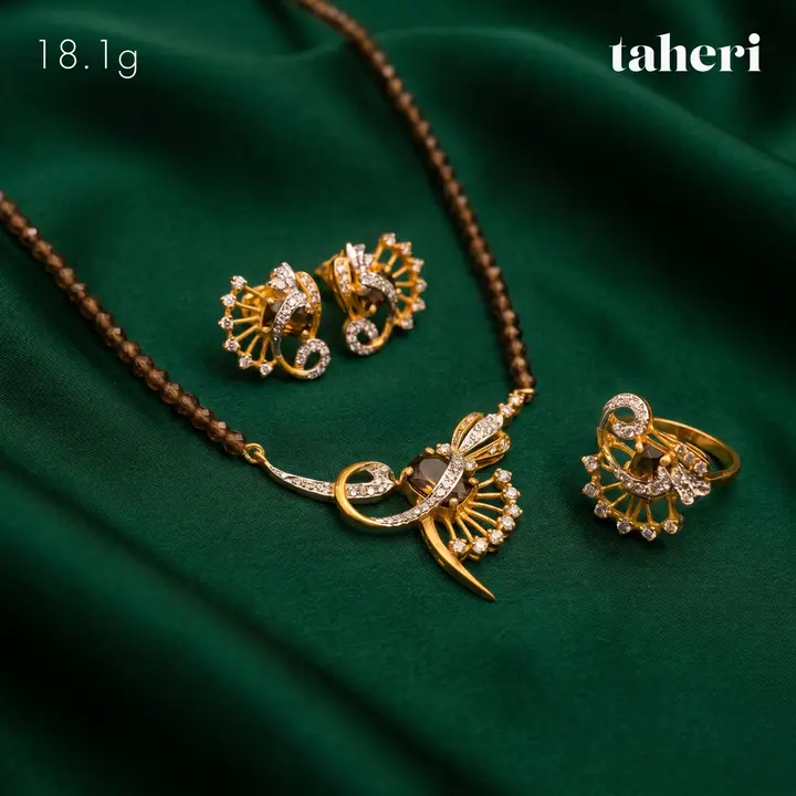 Investment gold jewellery piece 5 by TAHERI